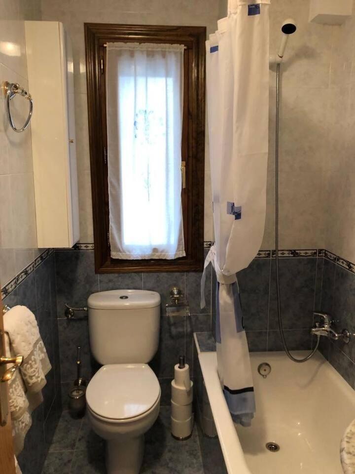 Casa Sendacomodidad Y Descanso 萨连特加列戈 外观 照片